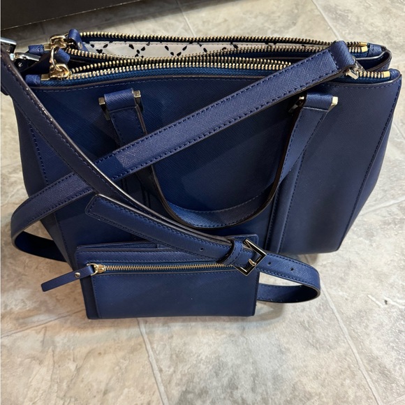 Navy Kate Spade purse with matching wallet - Picture 2 of 3